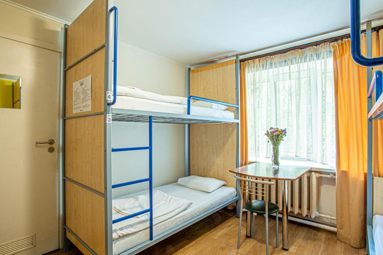 Gar'Is Hostel Kiev Esterno foto