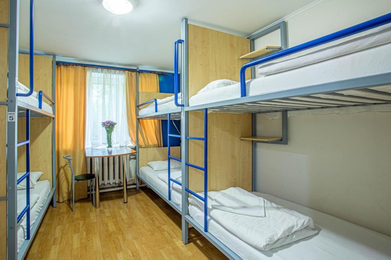 Gar'Is Hostel Kiev Esterno foto